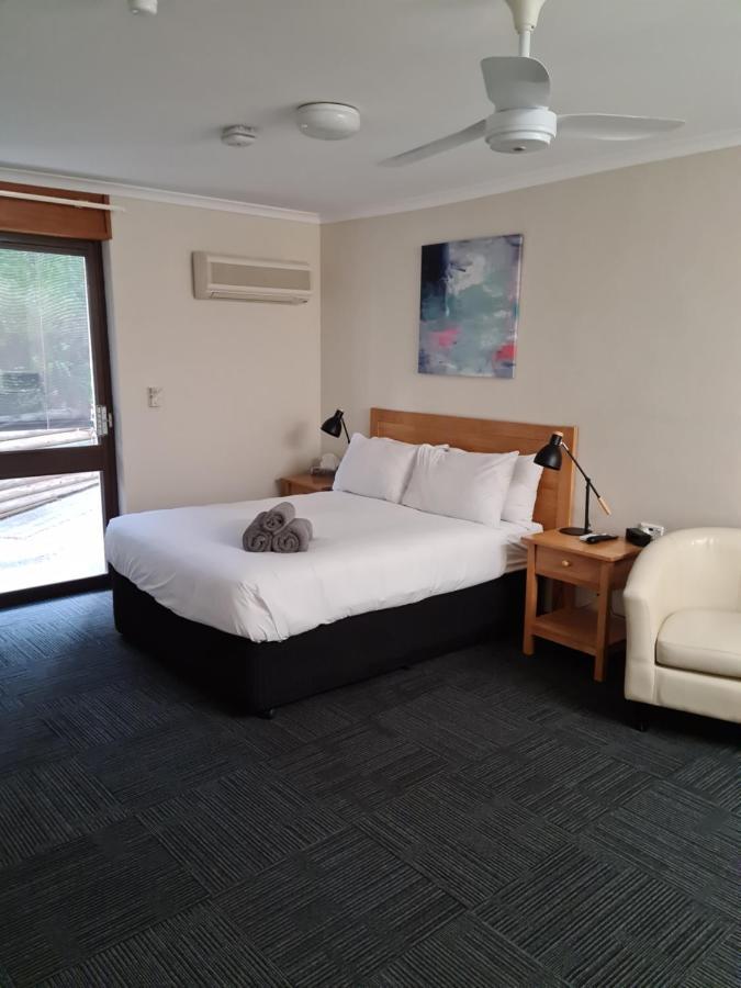 Henry'S Quirindi Hotel Eksteriør billede